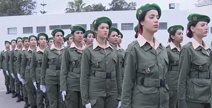 Des jeunes filles faisant partie du premier groupe d'appelés dans le cadre du service militaire obligatoire © DR
